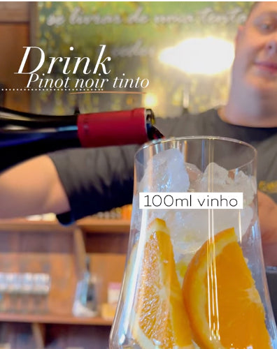 Drink com Pinot Noir, Maracujá e Uva: Receita Refrescante e Sofisticada