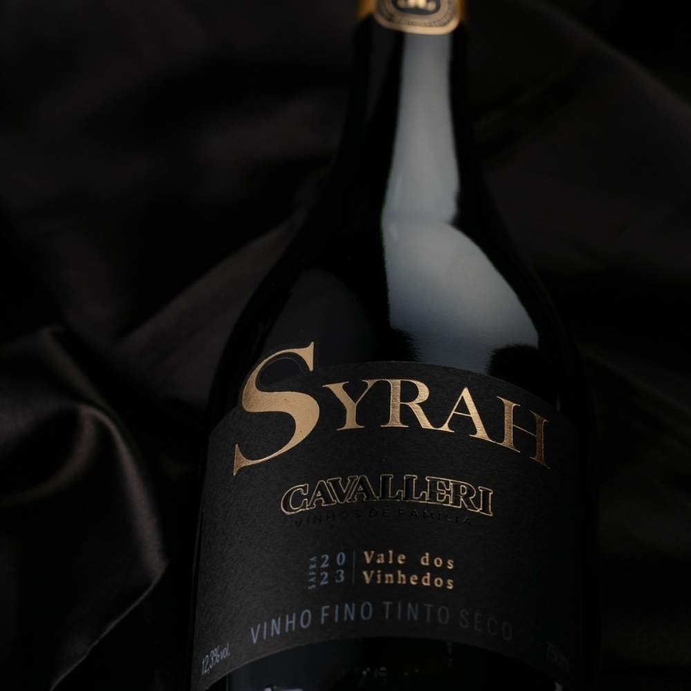 Vino tinto Syrah - Bodega Cavalleri