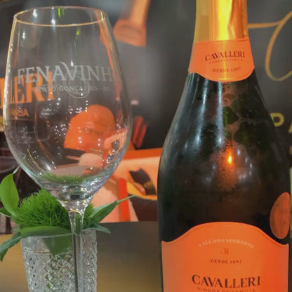 Charmat Brut Sparkling Wine - Cavalleri Winery